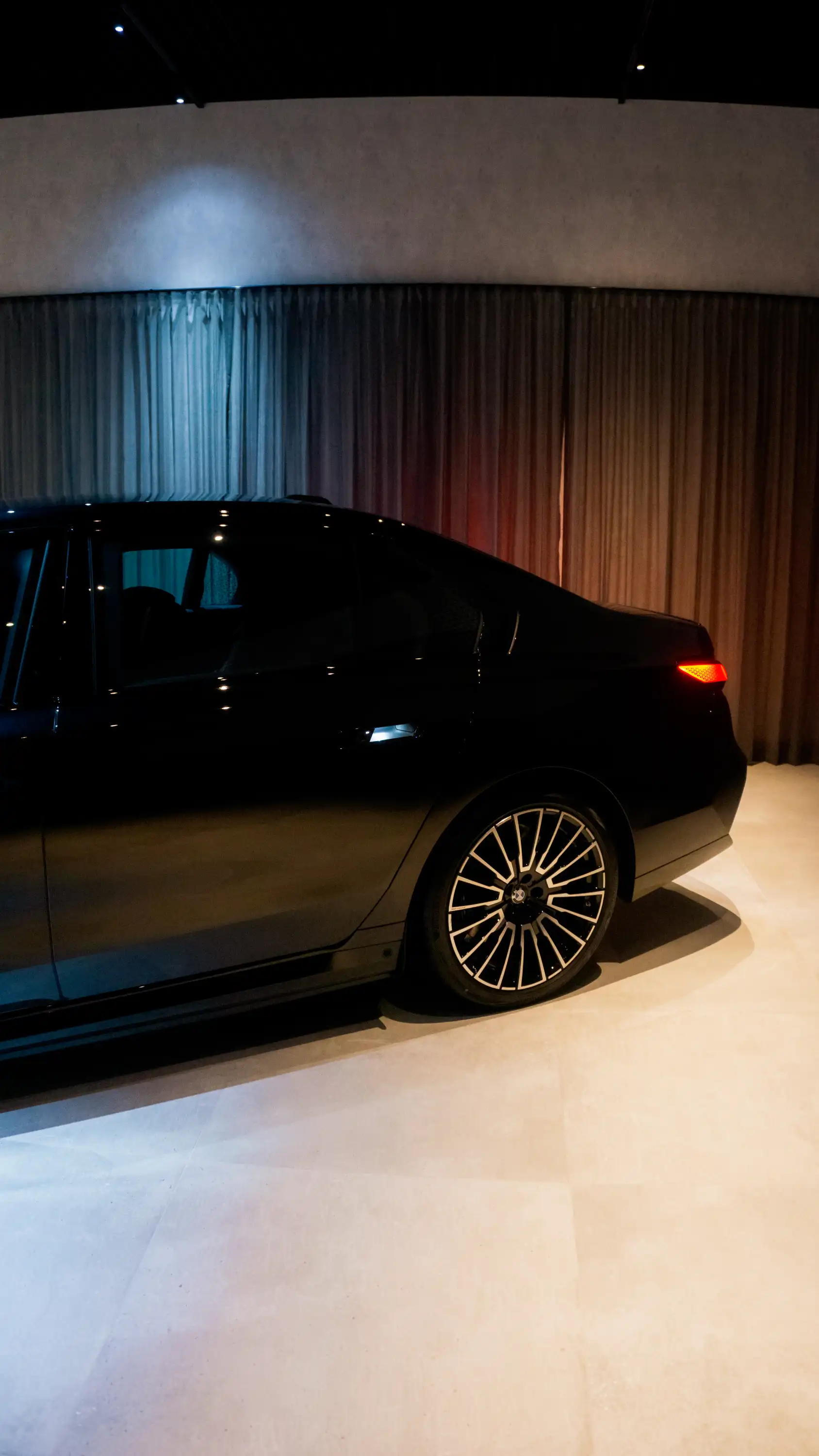 BMW 750e xDrive Interior