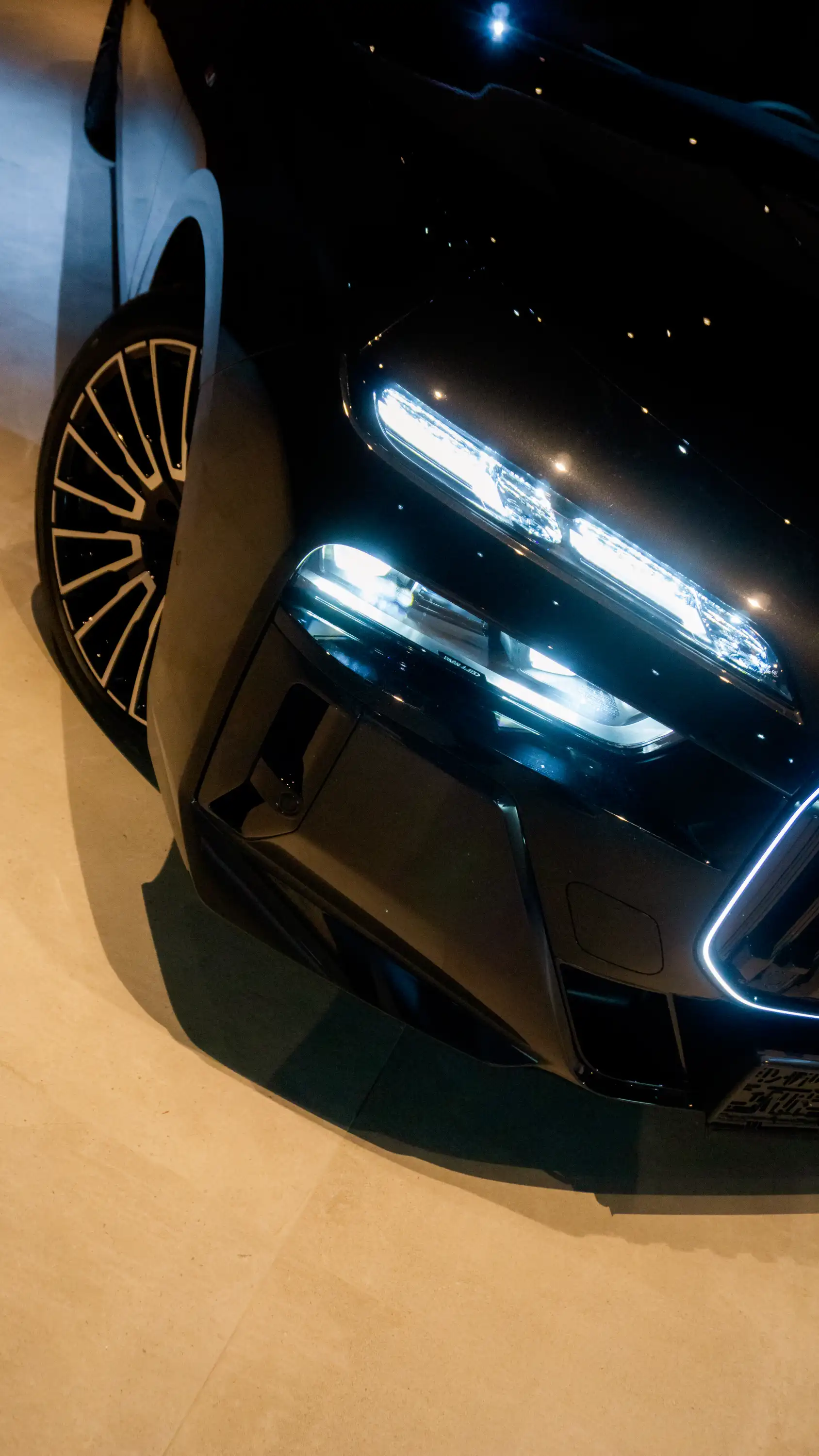 BMW 750e xDrive Interior