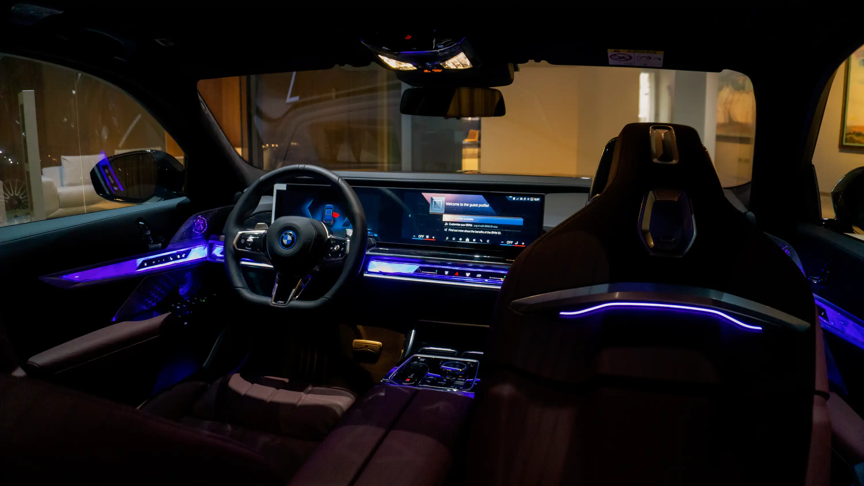 BMW 750e xDrive Interior