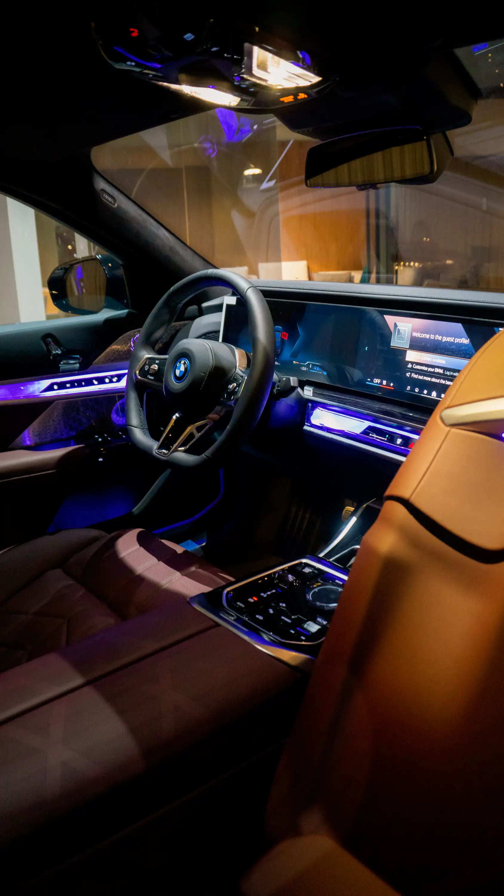 BMW 750e xDrive Interior