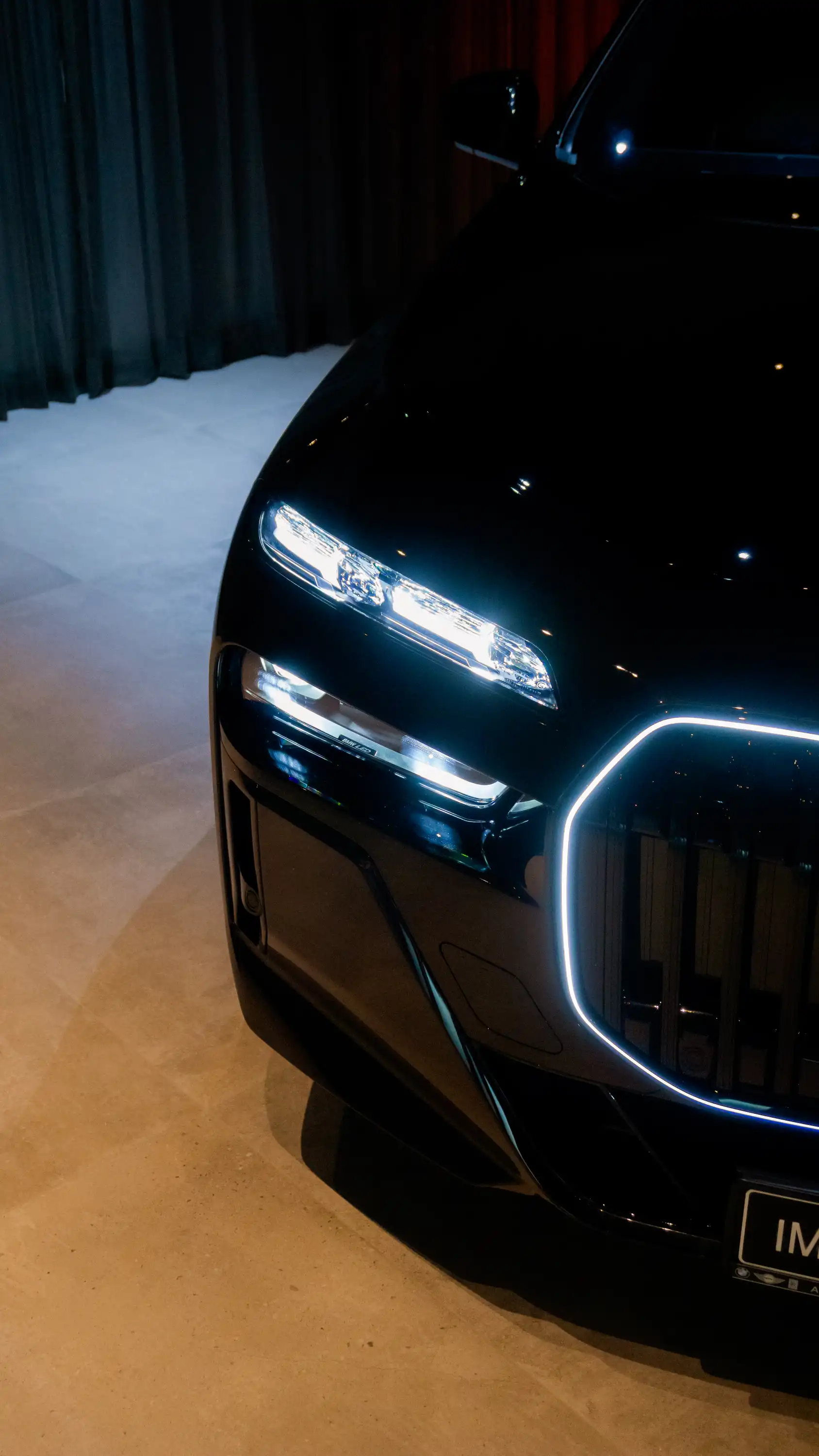 BMW 750e xDrive Interior