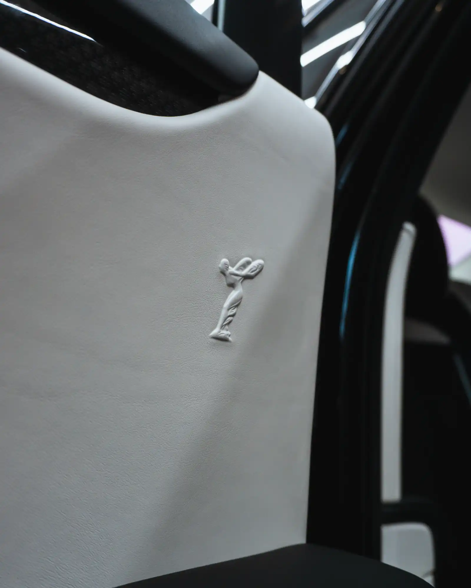 Rolls-Royce Ghost Black Badge Image 17